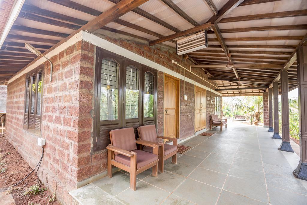 Beachfront Villas Ganpatipule Buitenkant foto