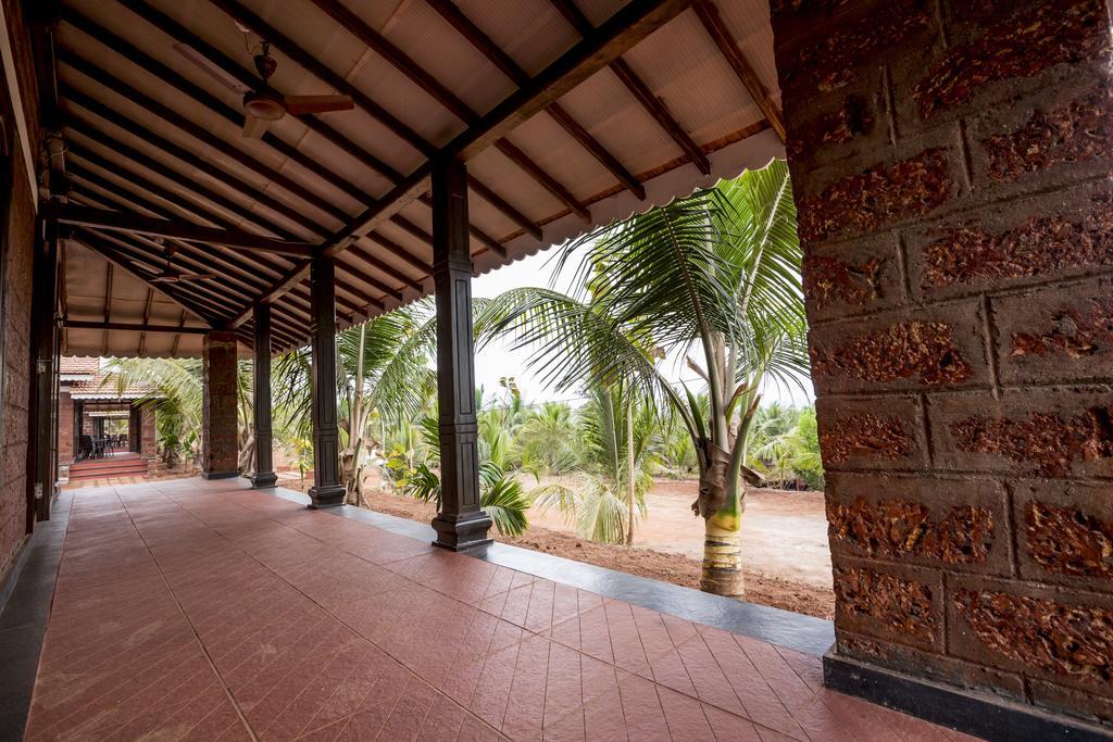 Beachfront Villas Ganpatipule Buitenkant foto