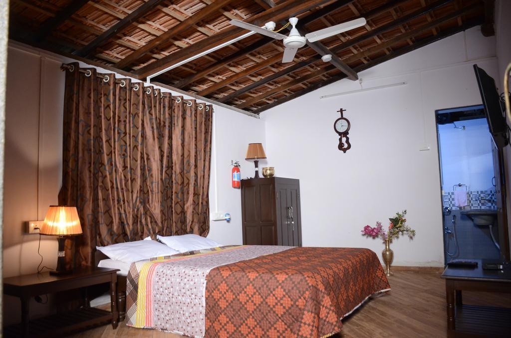 Beachfront Villas Ganpatipule Buitenkant foto