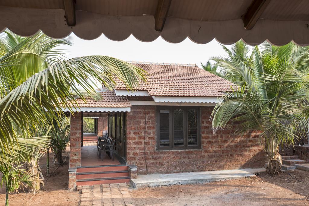 Beachfront Villas Ganpatipule Buitenkant foto