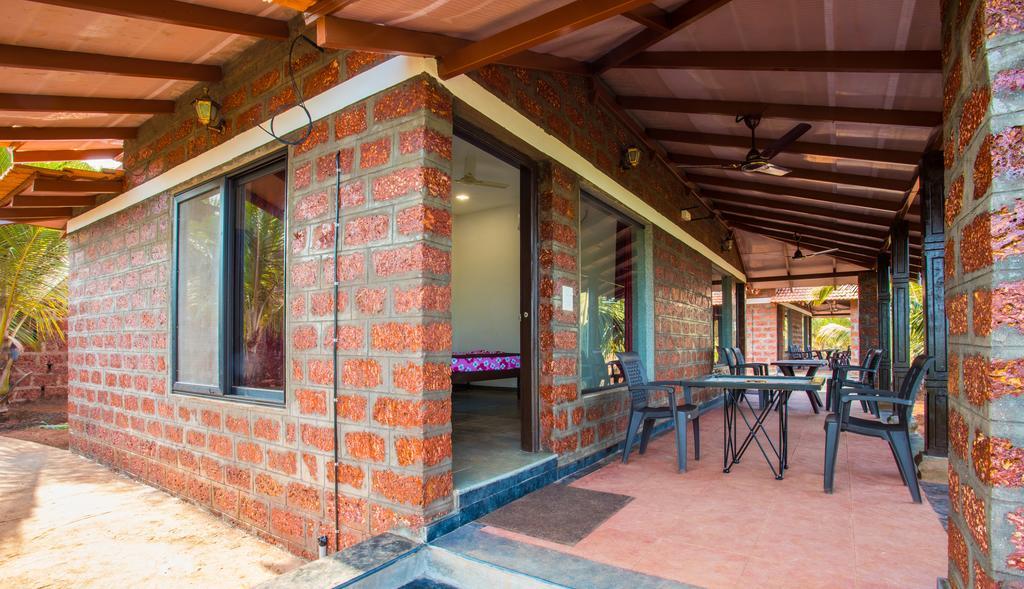 Beachfront Villas Ganpatipule Buitenkant foto