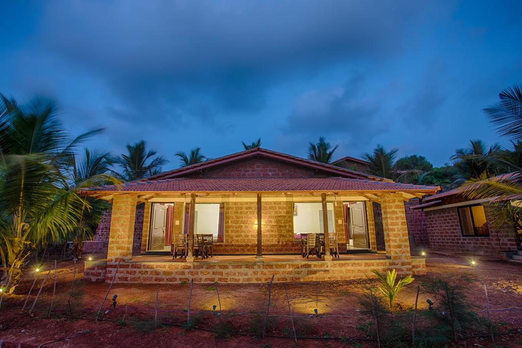 Beachfront Villas Ganpatipule Buitenkant foto